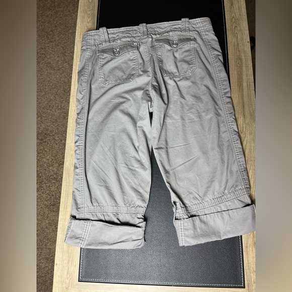 Adventura Women’s Capris - Picture 2 of 4